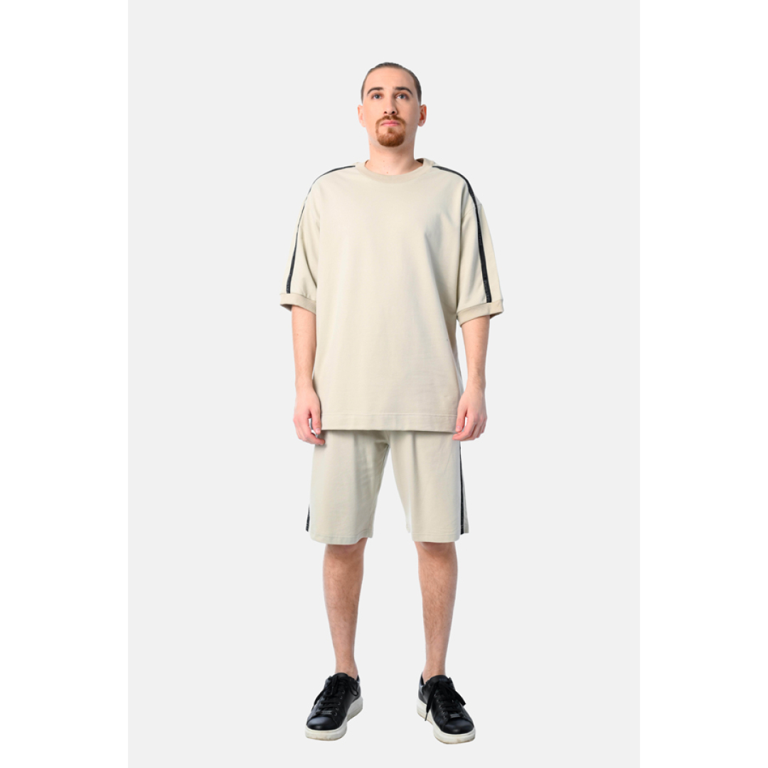 Ανδρικό σετ βερμούδα με μπλούζα OVERSIZE - μπεζ - Paco&Co